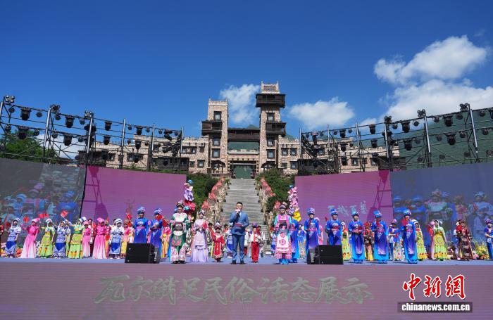 爱游戏（中国）官方网站聚焦数字娱乐资讯与互动内容服务，涵盖热门内容推荐、平台动态、活动专区及专题报道等丰富栏目。网站界面 - aiyouxi
